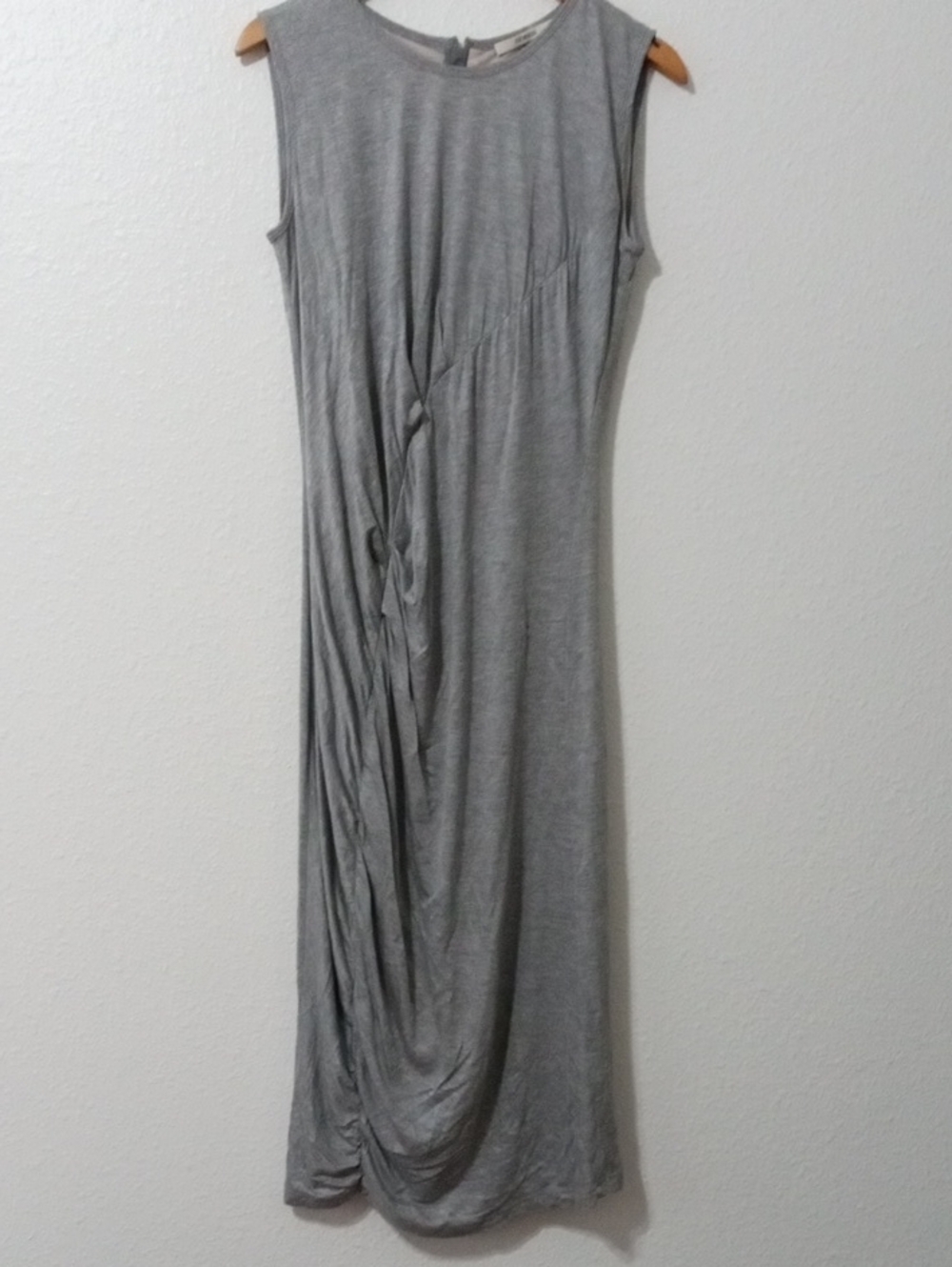 Odeeh Sleeveless Grey Draped Midi Dress